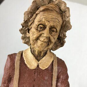 Tom Clark "Aunt Jewell" figurine, 10" x 5"